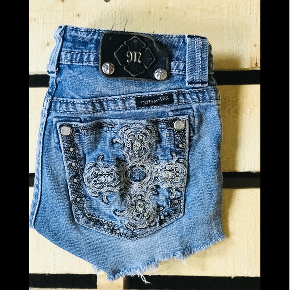 Miss Me Pants - Miss me shorts distressed JP6135B size 26